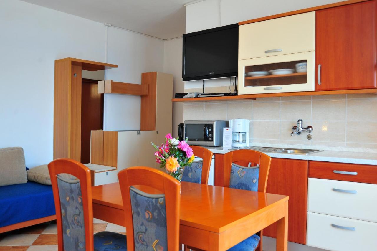 Apartments Valentina-B Нин Экстерьер фото